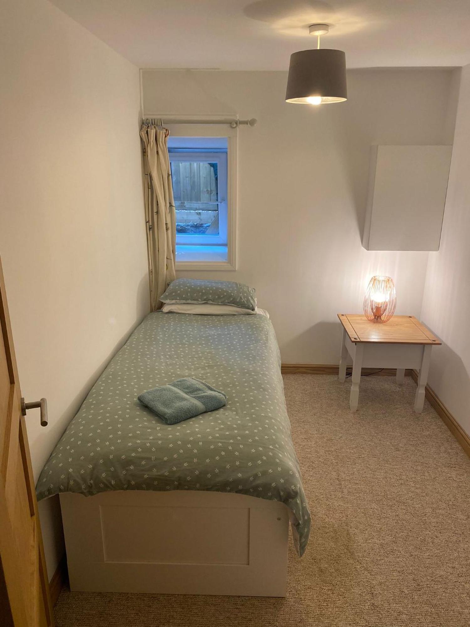 Spacious 2 Bedroom Apartment Near Seafront 彭赞斯 外观 照片