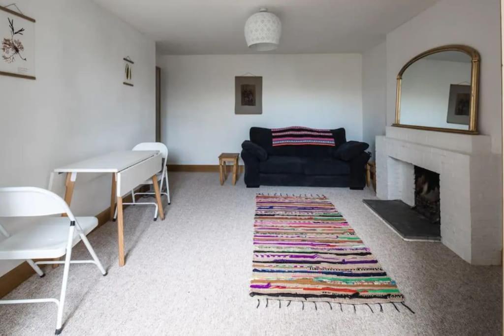 Spacious 2 Bedroom Apartment Near Seafront 彭赞斯 外观 照片